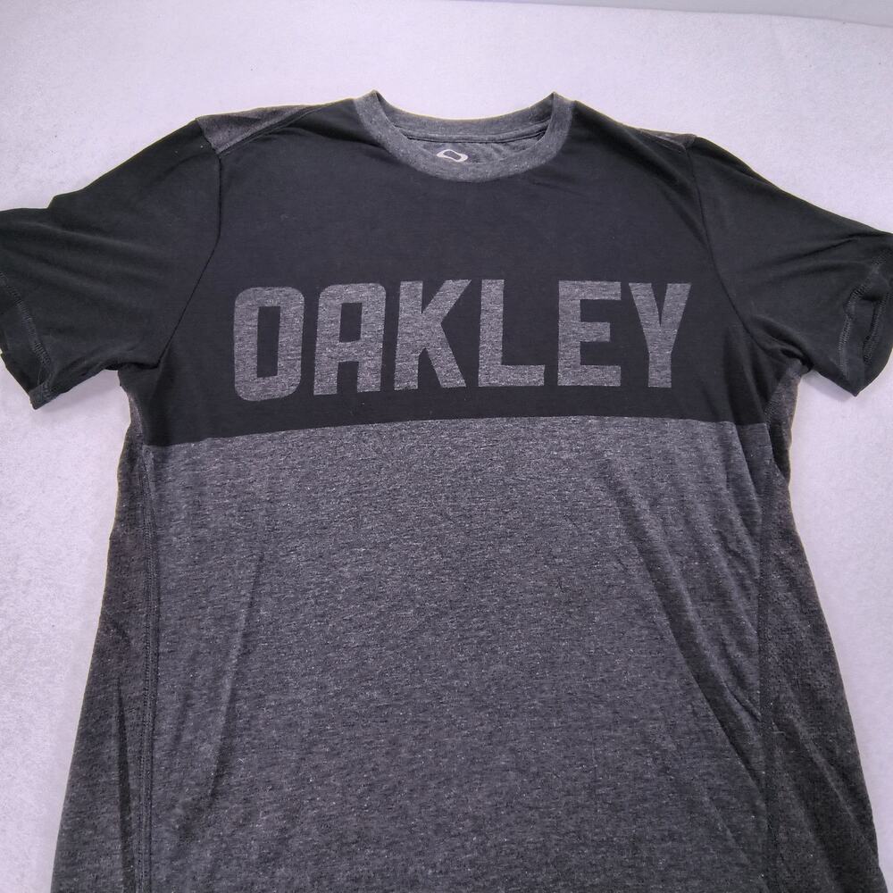 Oakley Casual Crew Neck Graphic Short Sleeve Shirt Mens Size Small S Gray Black